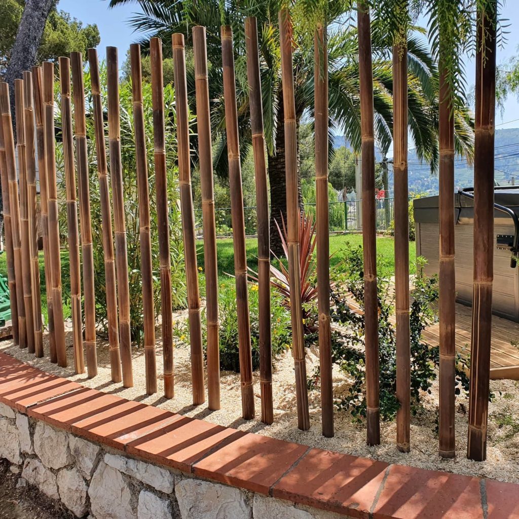 La création de jardin paysager : Petites maçonneries, installation de bambous
